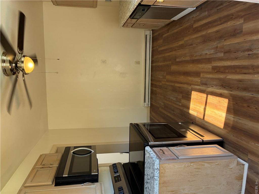 4131 Everett St Property Photo 16