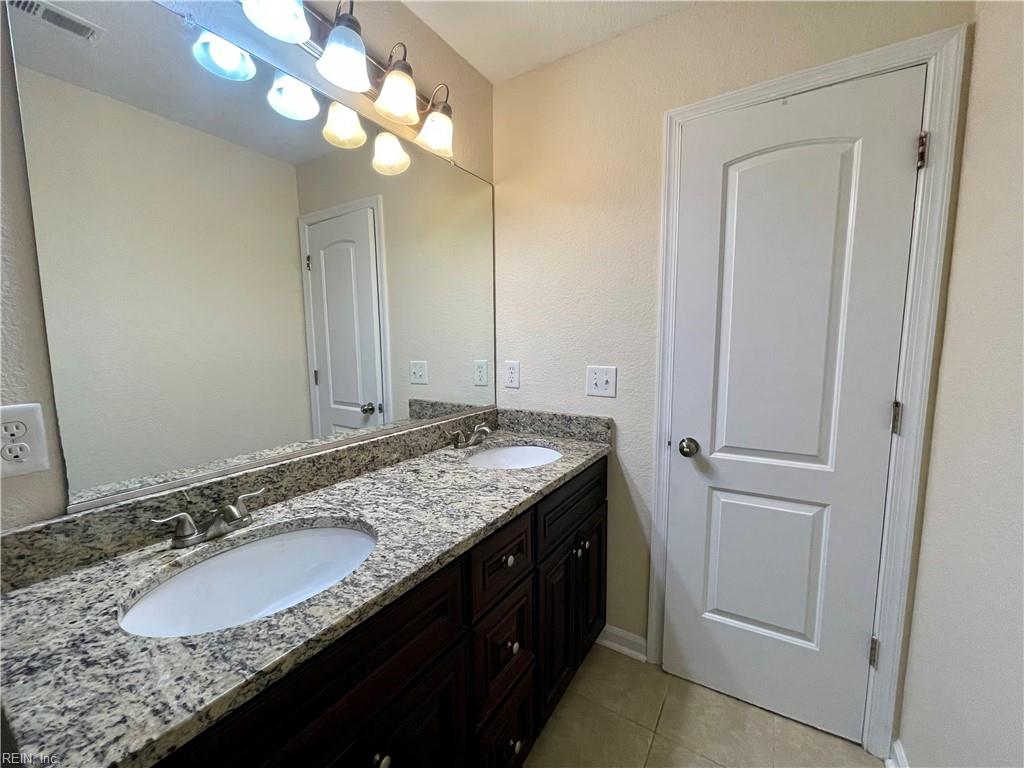 4843 Norvella Ave Property Photo 14