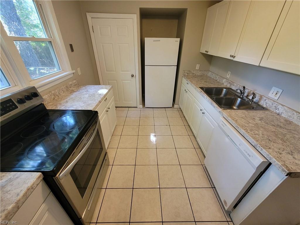 1551 Spruce Street St Property Photo 5
