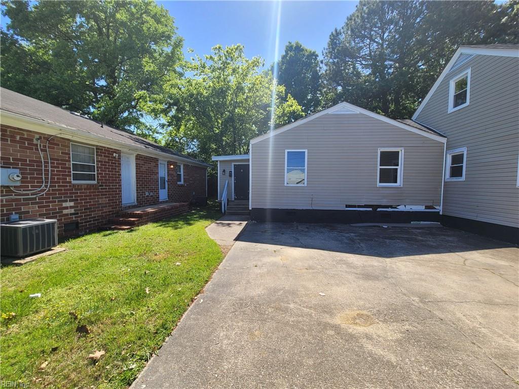 1551 Spruce Street St Property Photo 13