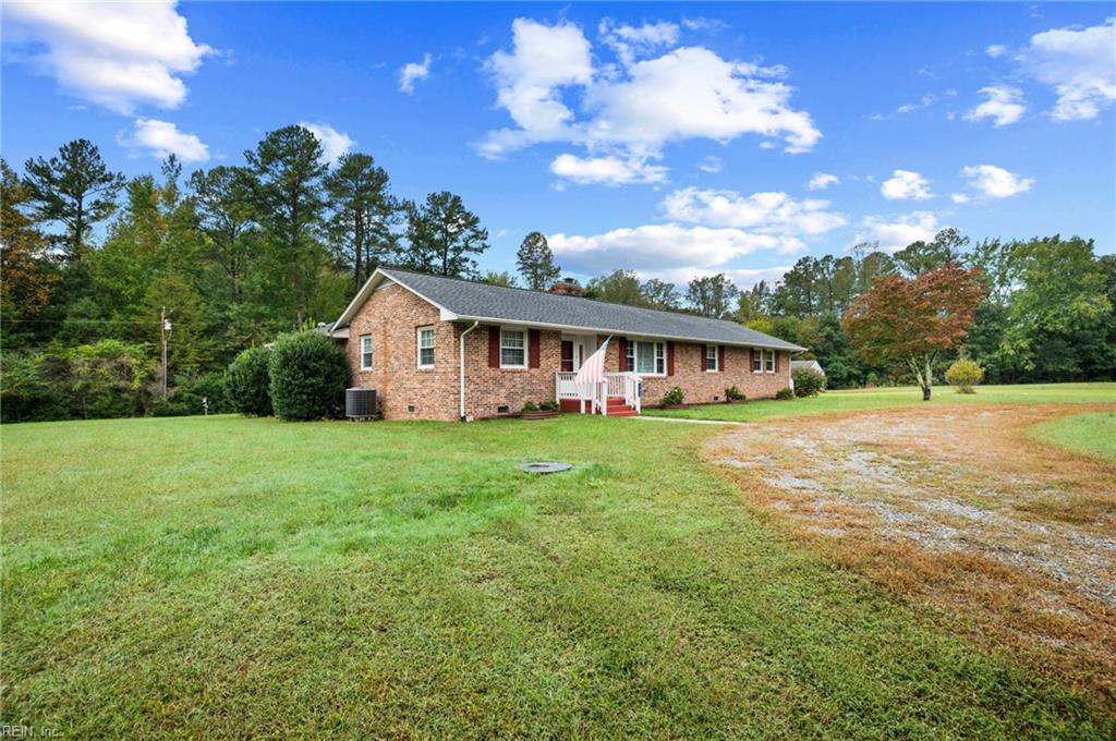17450 Mill Run Ln Property Photo 2