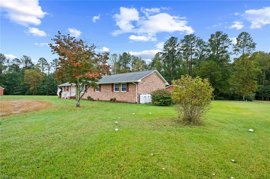 17450 Mill Run Ln Property Photo 3