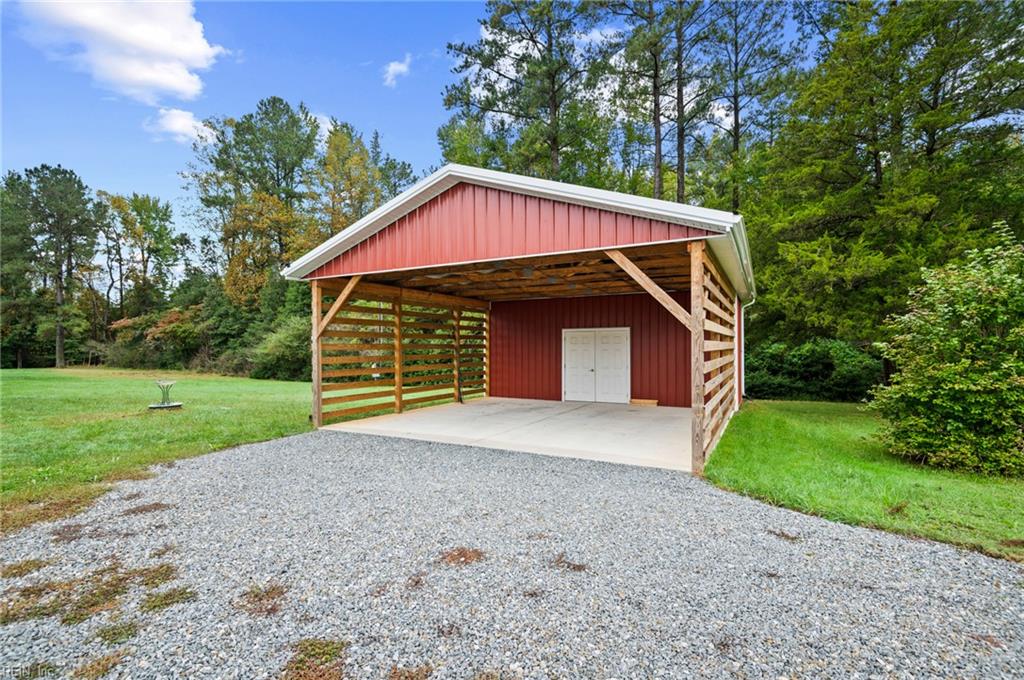 17450 Mill Run Ln Property Photo 4
