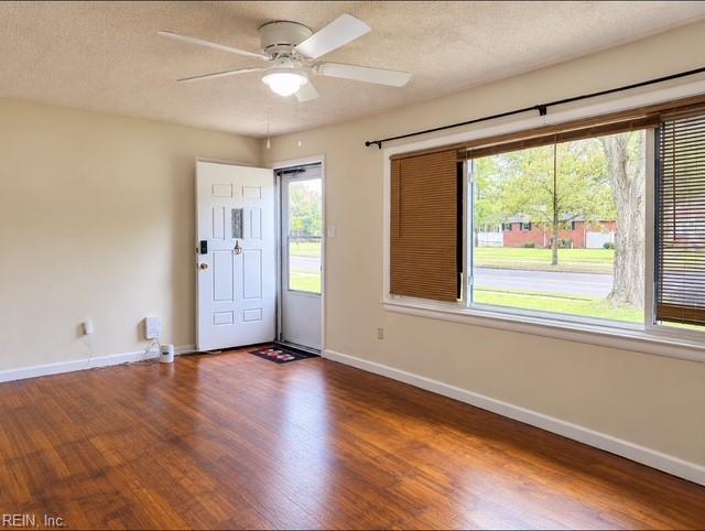 5932 Sellger Dr Property Photo 4