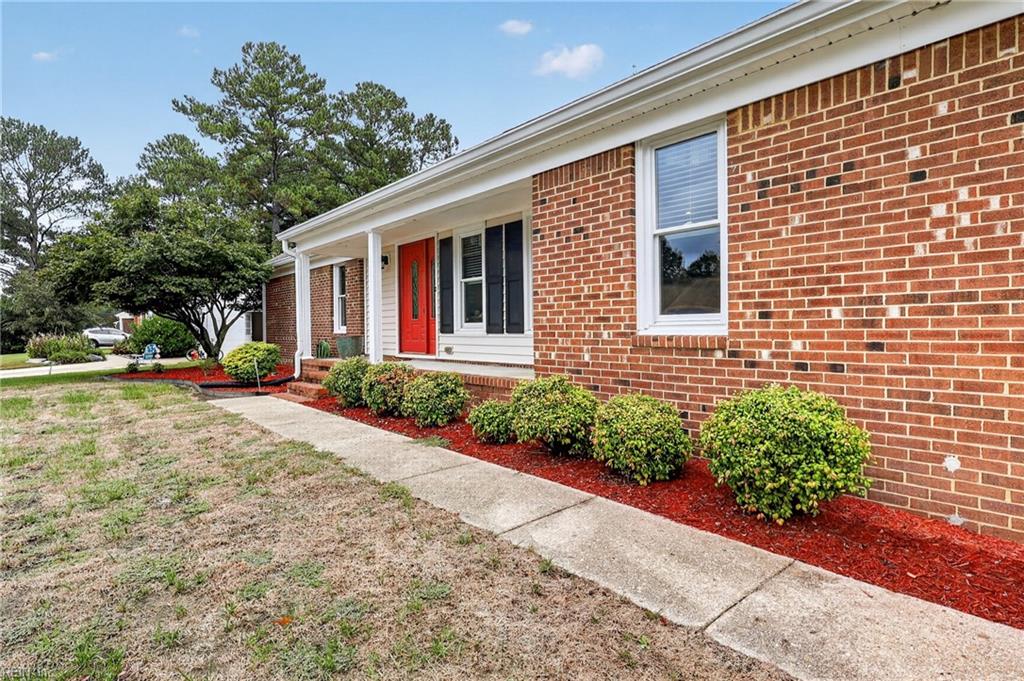 737 Willow Oak Dr Property Photo 3