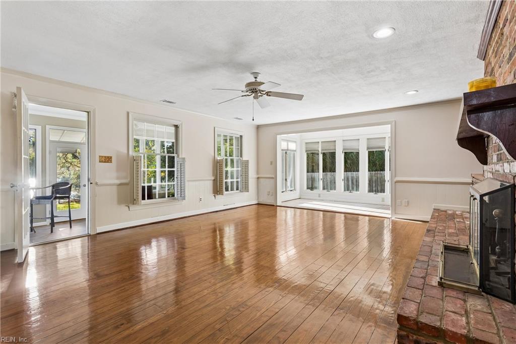 22 Hansom Dr Property Photo 9