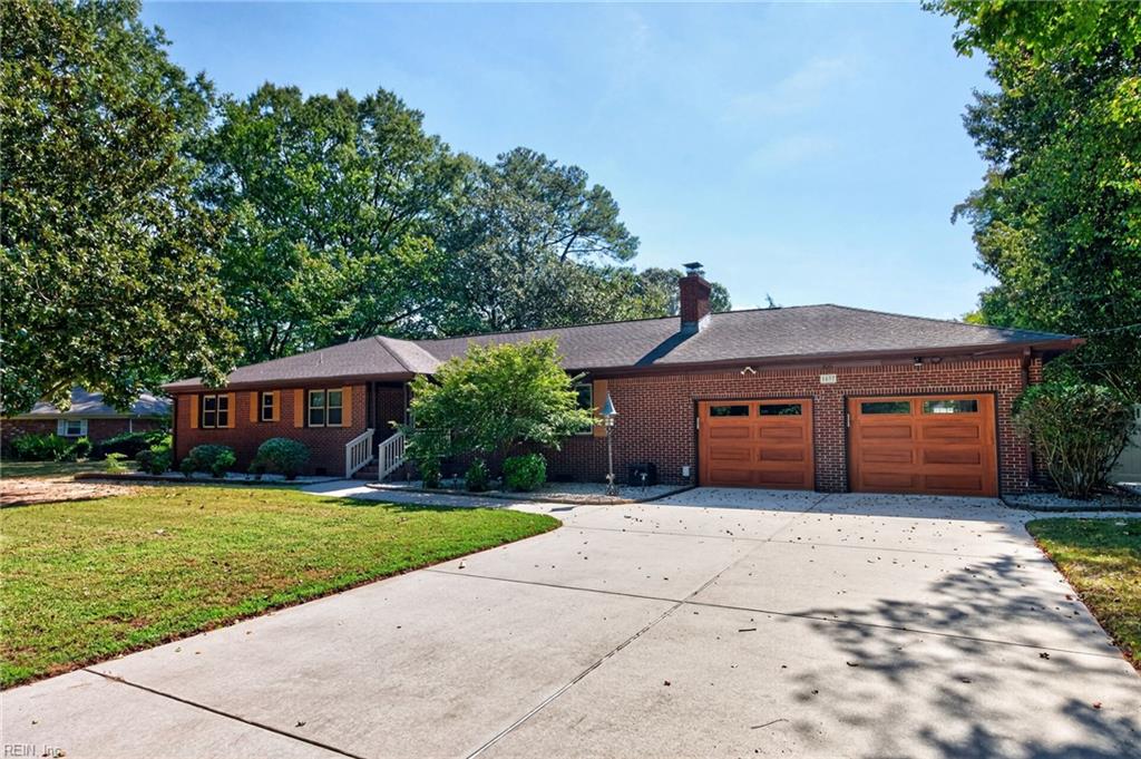 1637 Wakefield Dr Property Photo 2