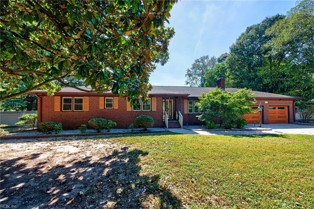 1637 Wakefield Dr Property Photo 3