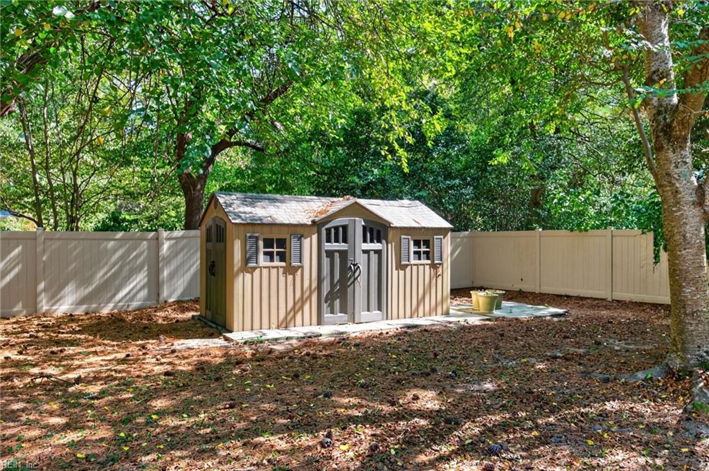 1637 Wakefield Dr Property Photo 42