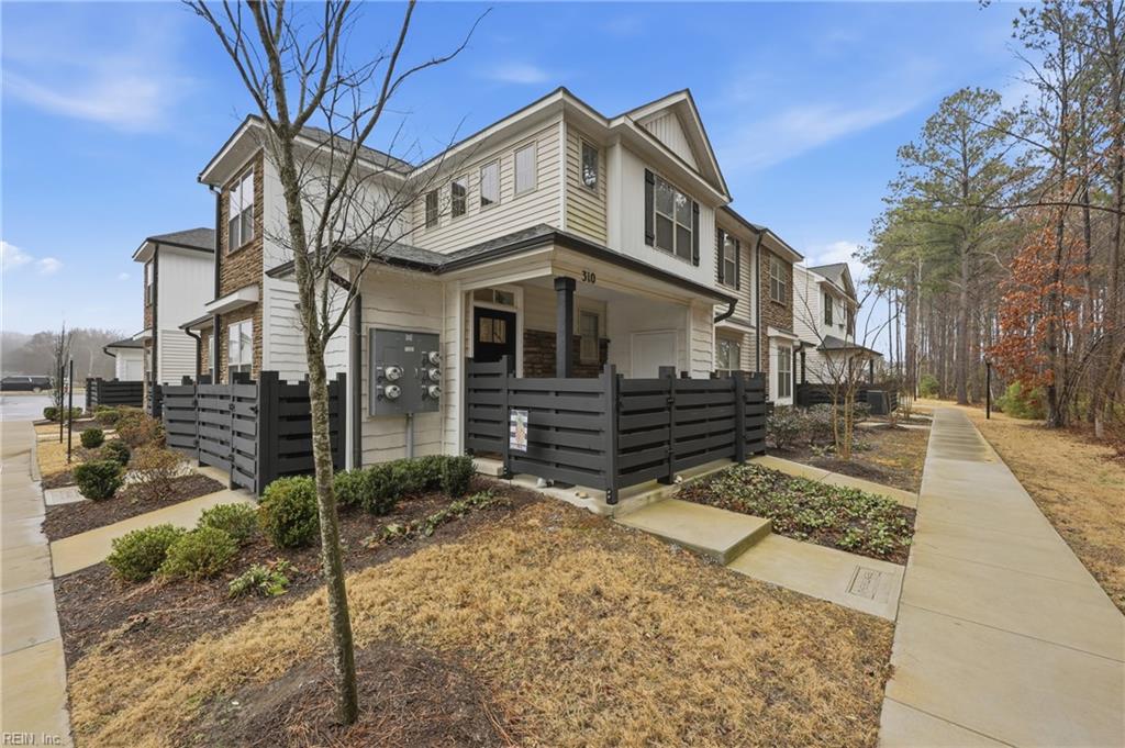 310 Kathy Ann Way W Property Photo 2