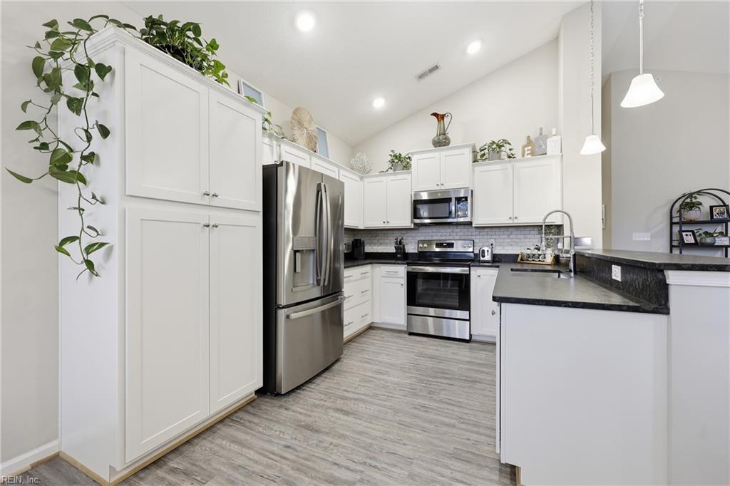 310 Kathy Ann Way W Property Photo 12
