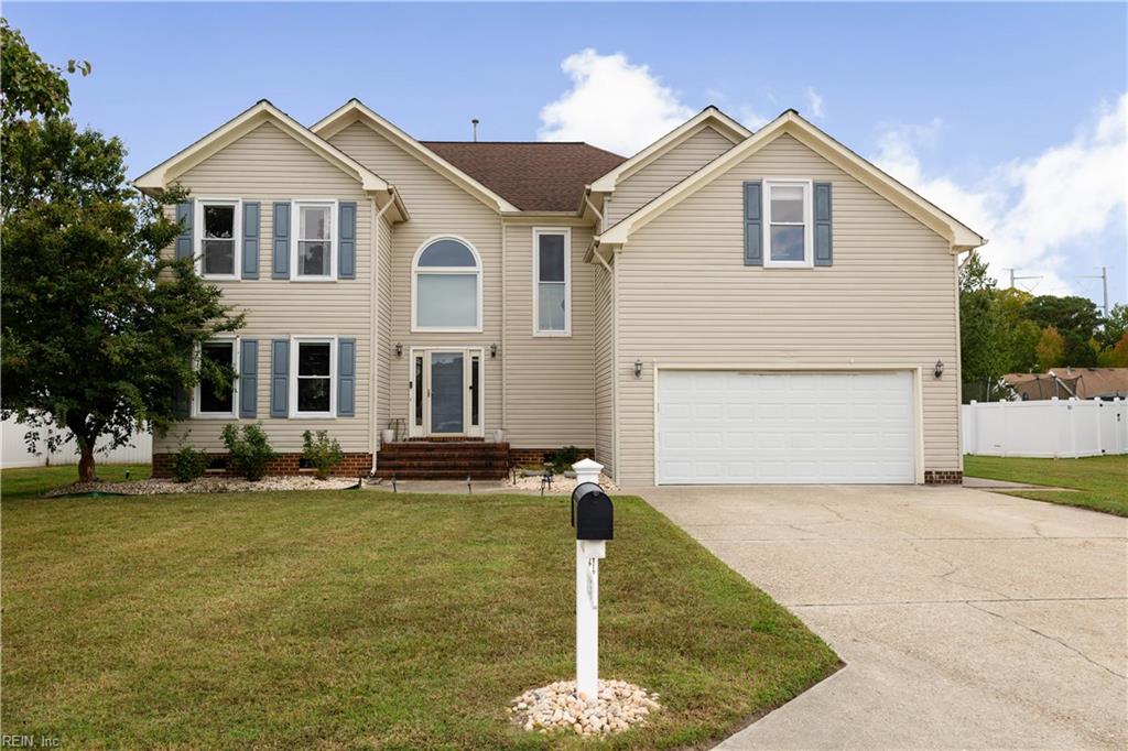 1105 Carriage CT Property Photo 1