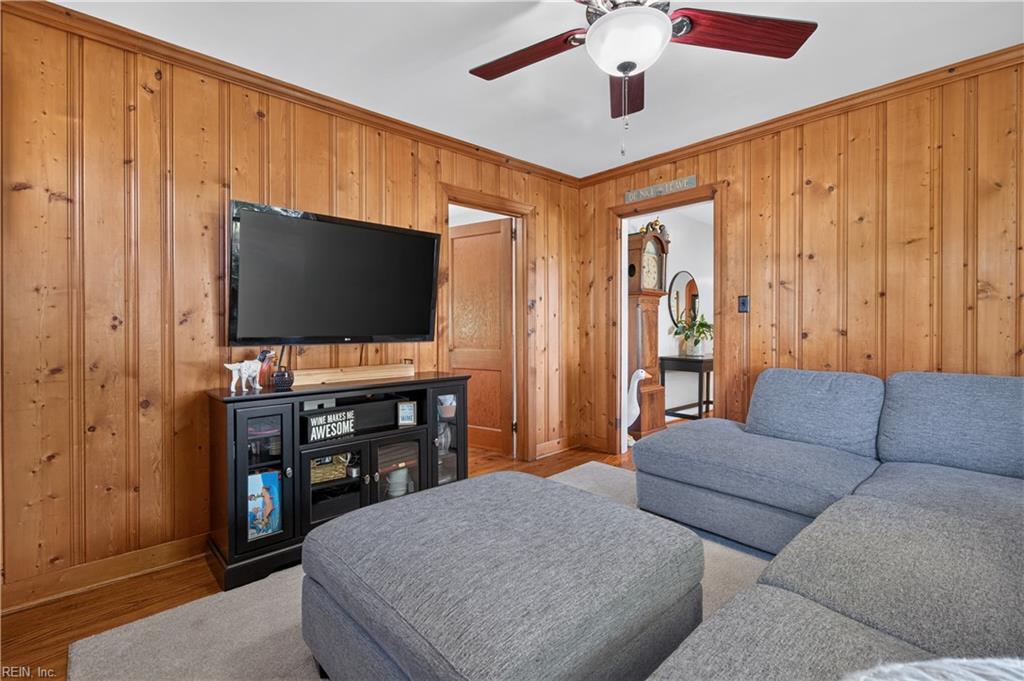 26 Langley Ave Property Photo 6