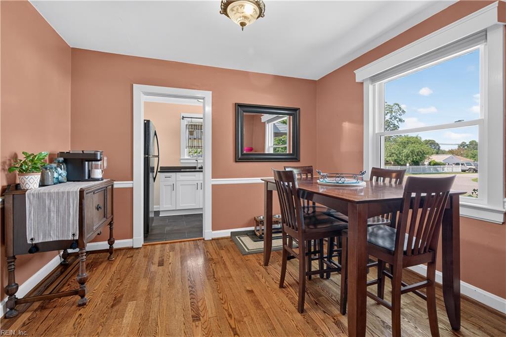 26 Langley Ave Property Photo 18