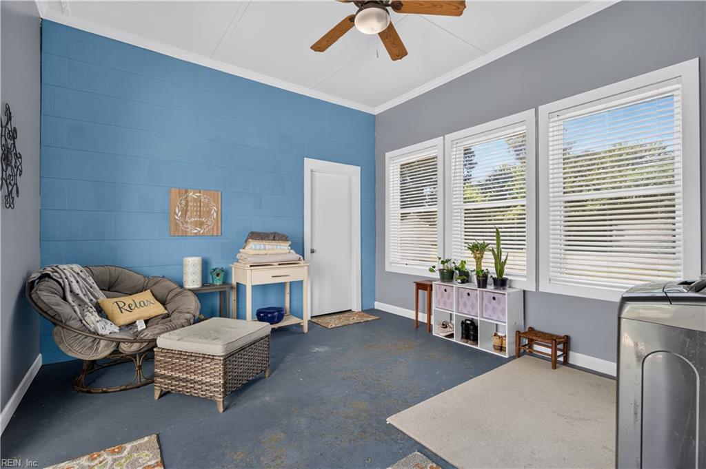 26 Langley Ave Property Photo 24