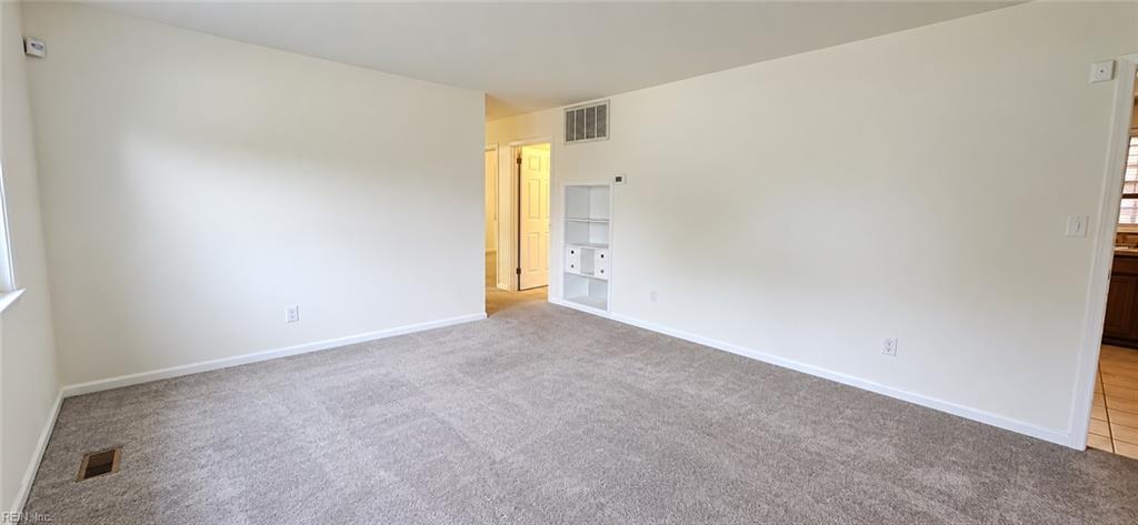 1129 78th St Property Photo 10