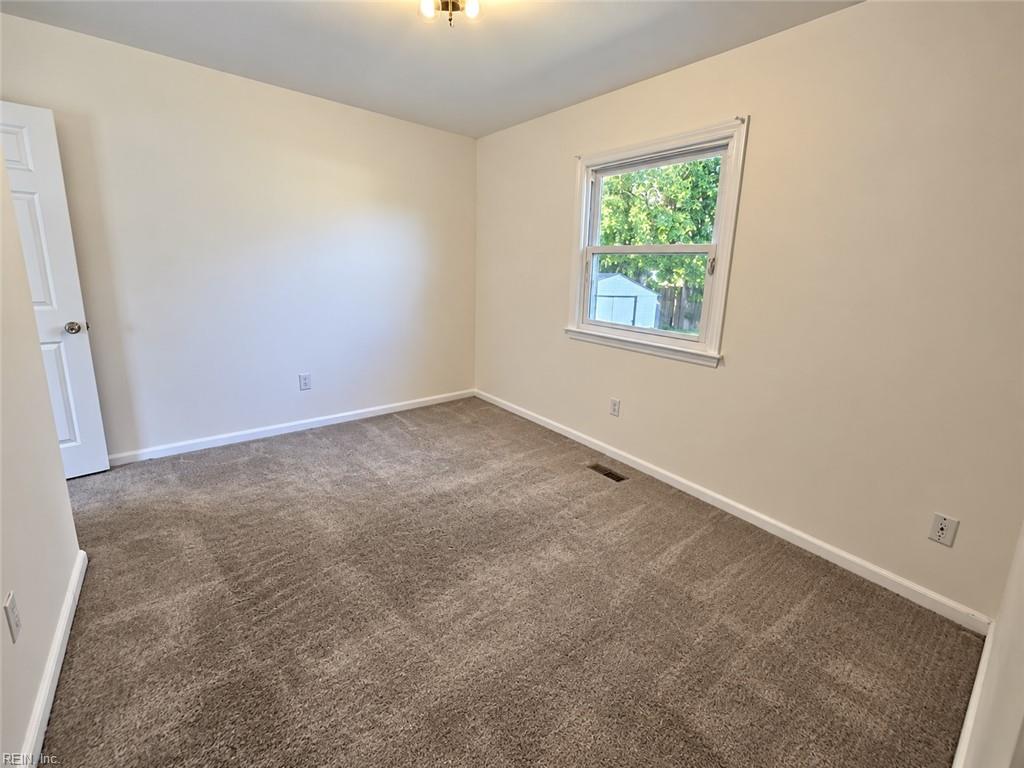 1129 78th St Property Photo 13