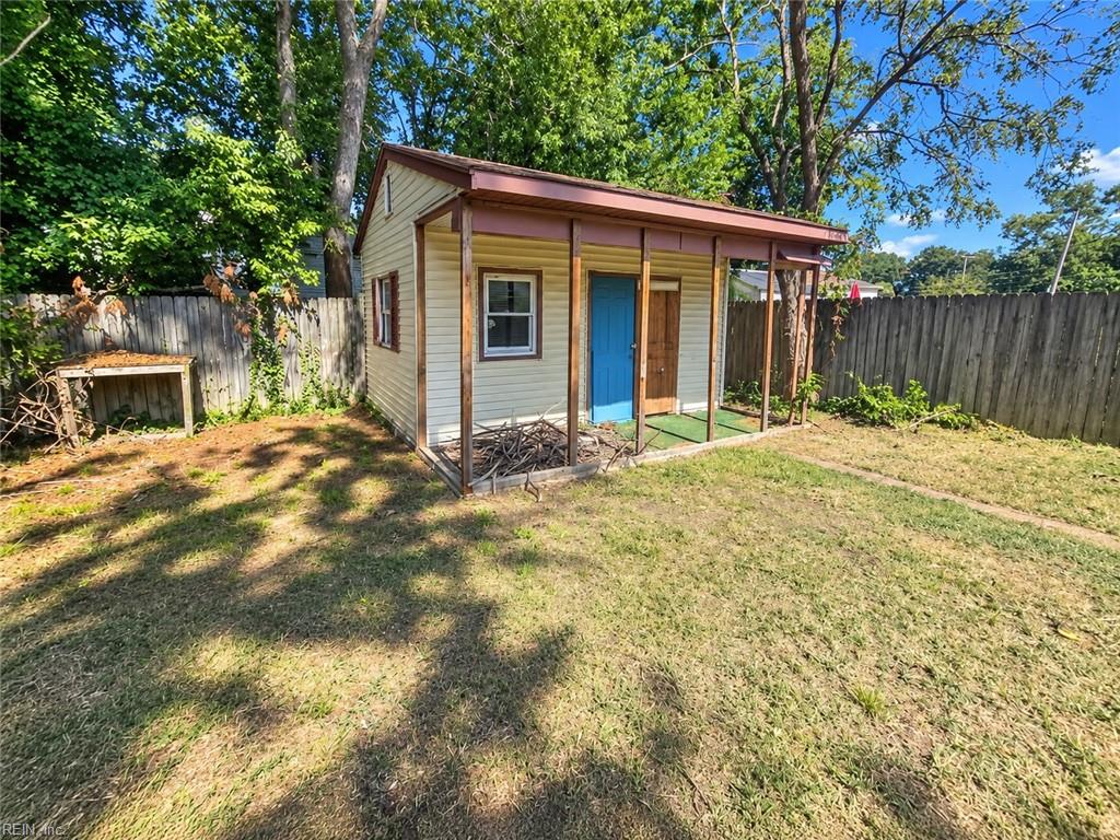 1129 78th St Property Photo 28