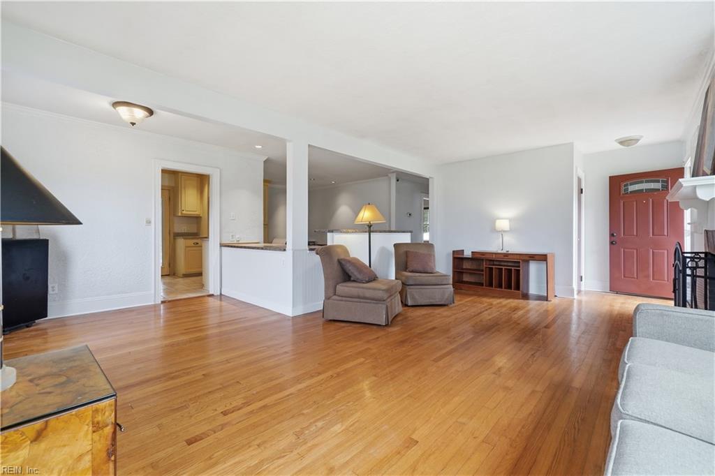 20504 Todd Ave Property Photo 15