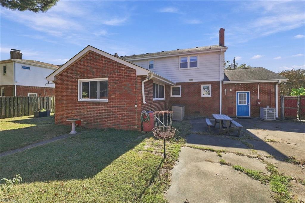 140 Cherry St Property Photo 30