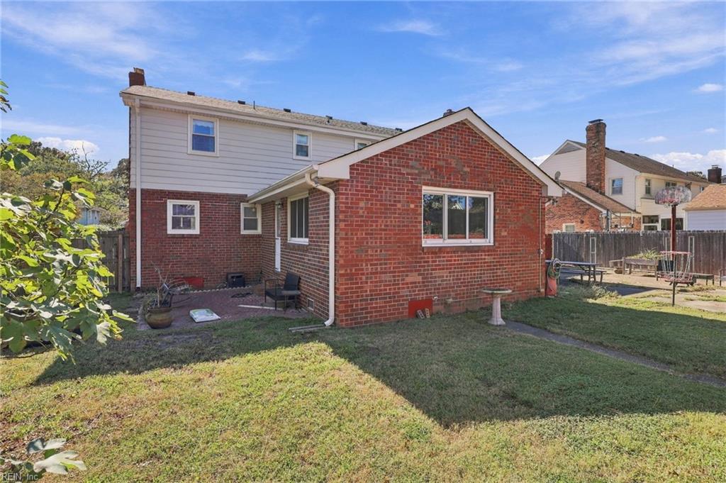 140 Cherry St Property Photo 31