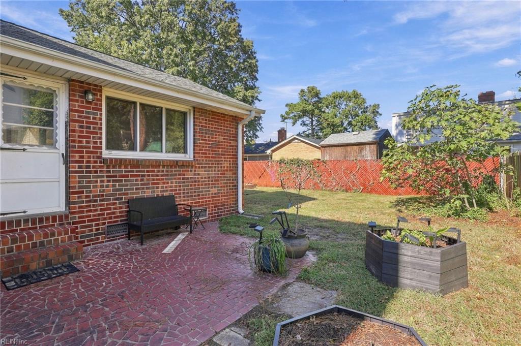 140 Cherry St Property Photo 32