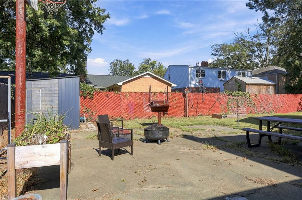 140 Cherry St Property Photo 33