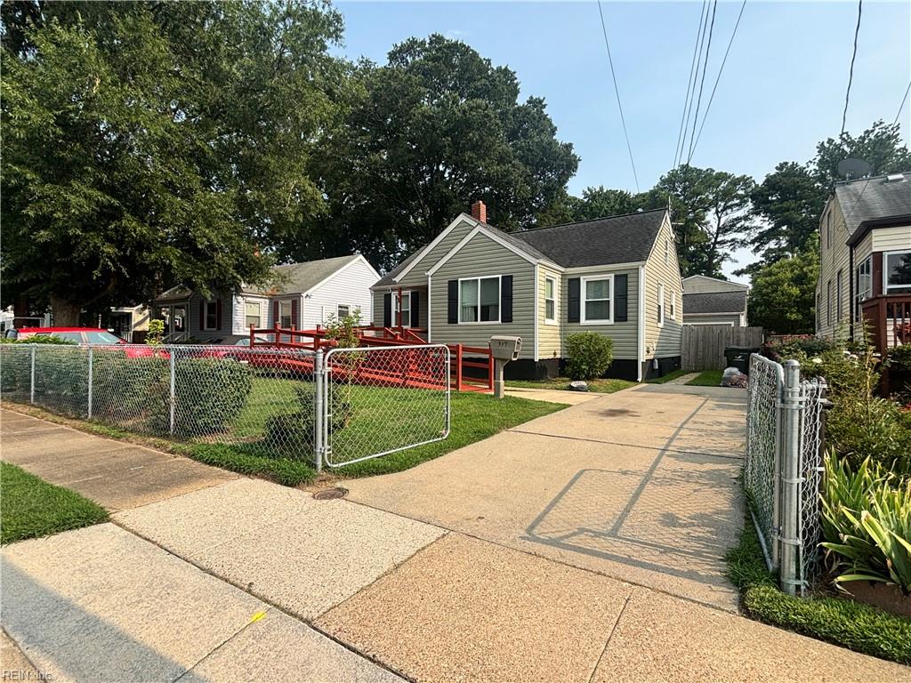 317 E Evans St Property Photo 2