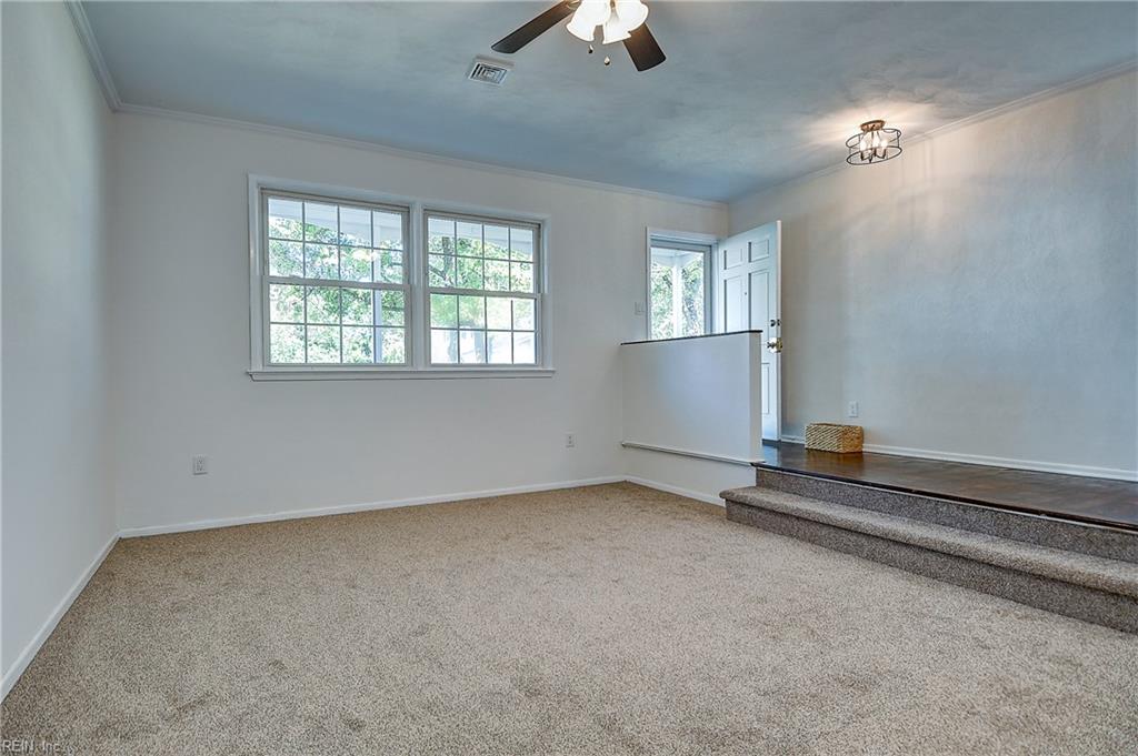 5313 Sherluck Rd Property Photo 5