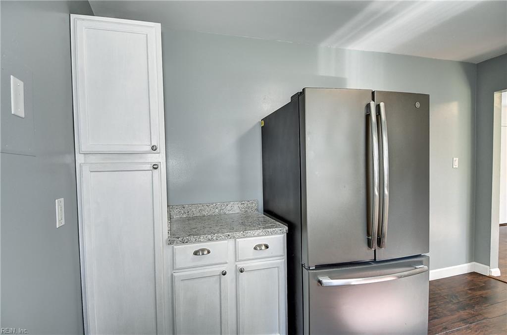 5313 Sherluck Rd Property Photo 17
