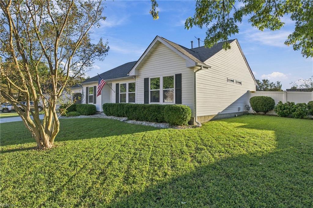 212 Waterwood Way Property Photo 4