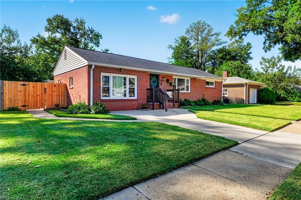 701 Euwanee Pl Property Photo 2