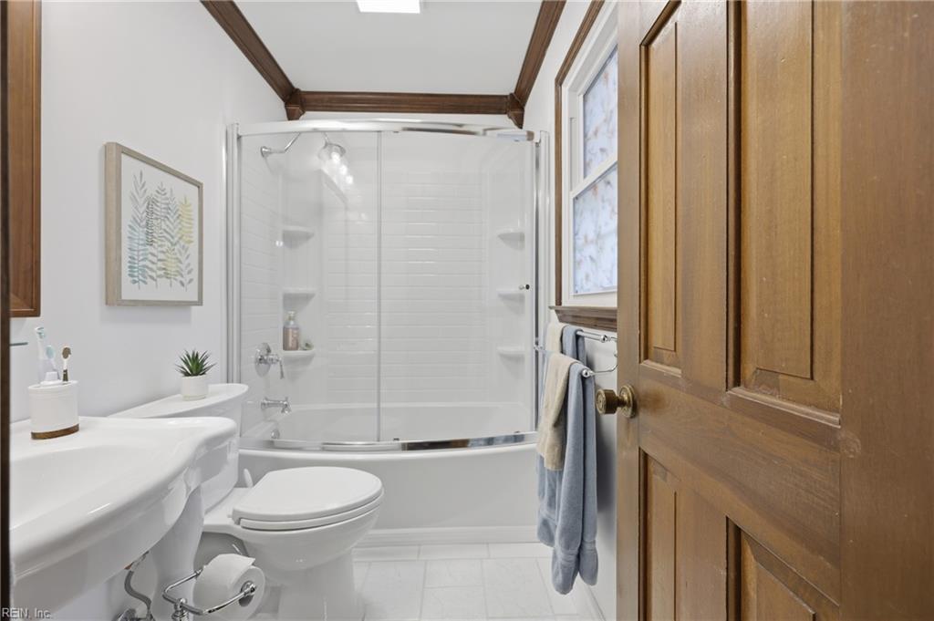 424 Pines Of Warrick Dr Property Photo 31