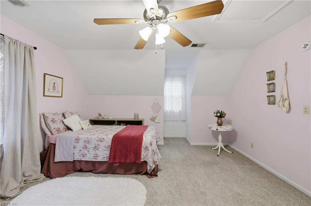 424 Pines Of Warrick Dr Property Photo 36