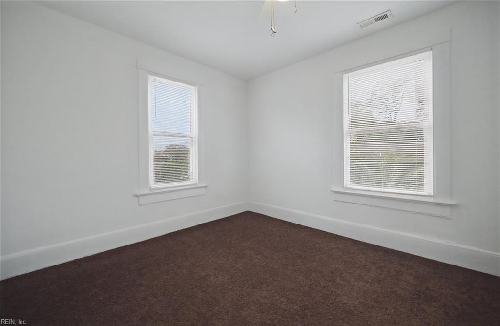 2840 Ballentine Blvd Property Photo 11