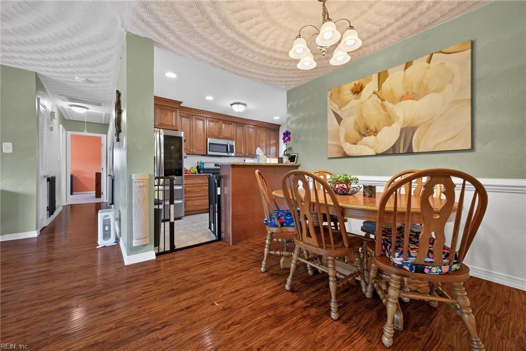 3741 Linnet Ln Property Photo 5