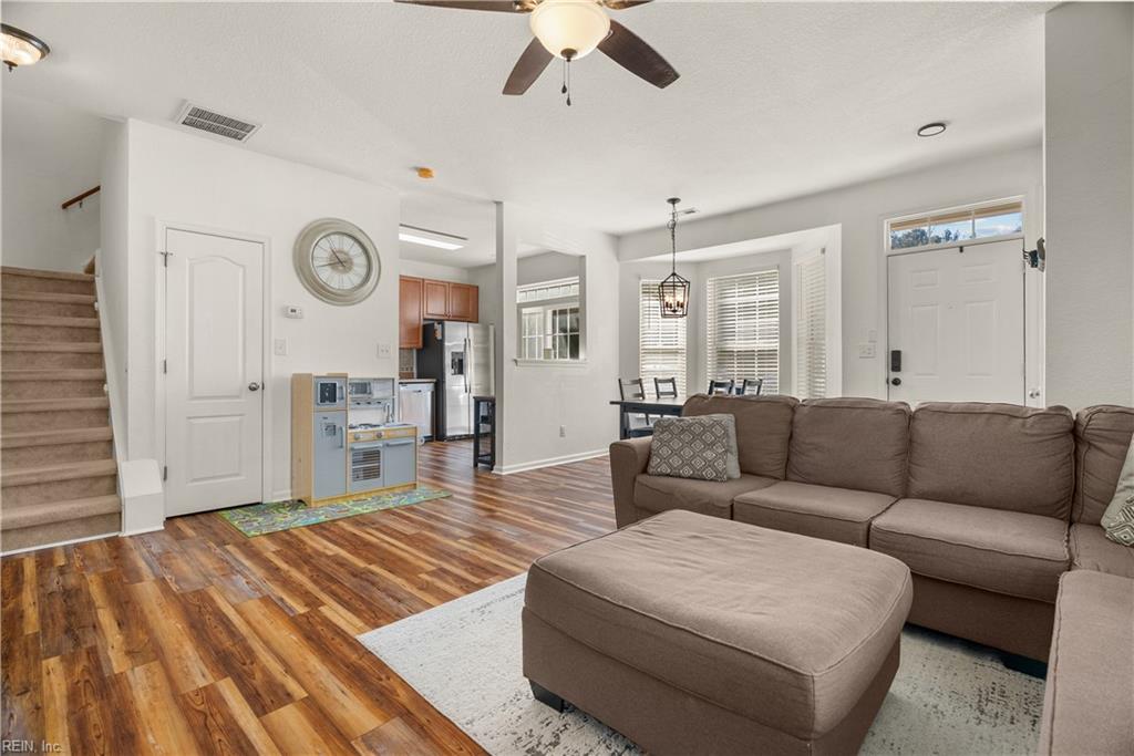 1103 Teton Cir Property Photo 4