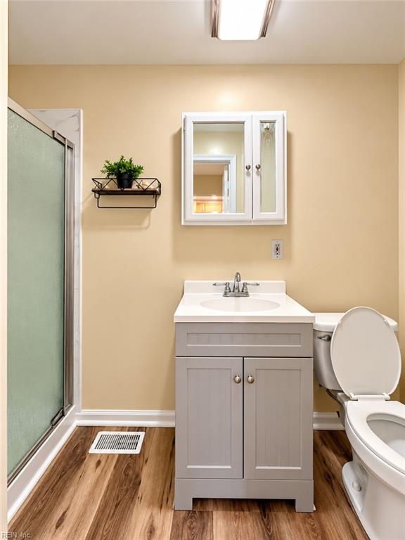8 Sheralyn Plz Property Photo 8