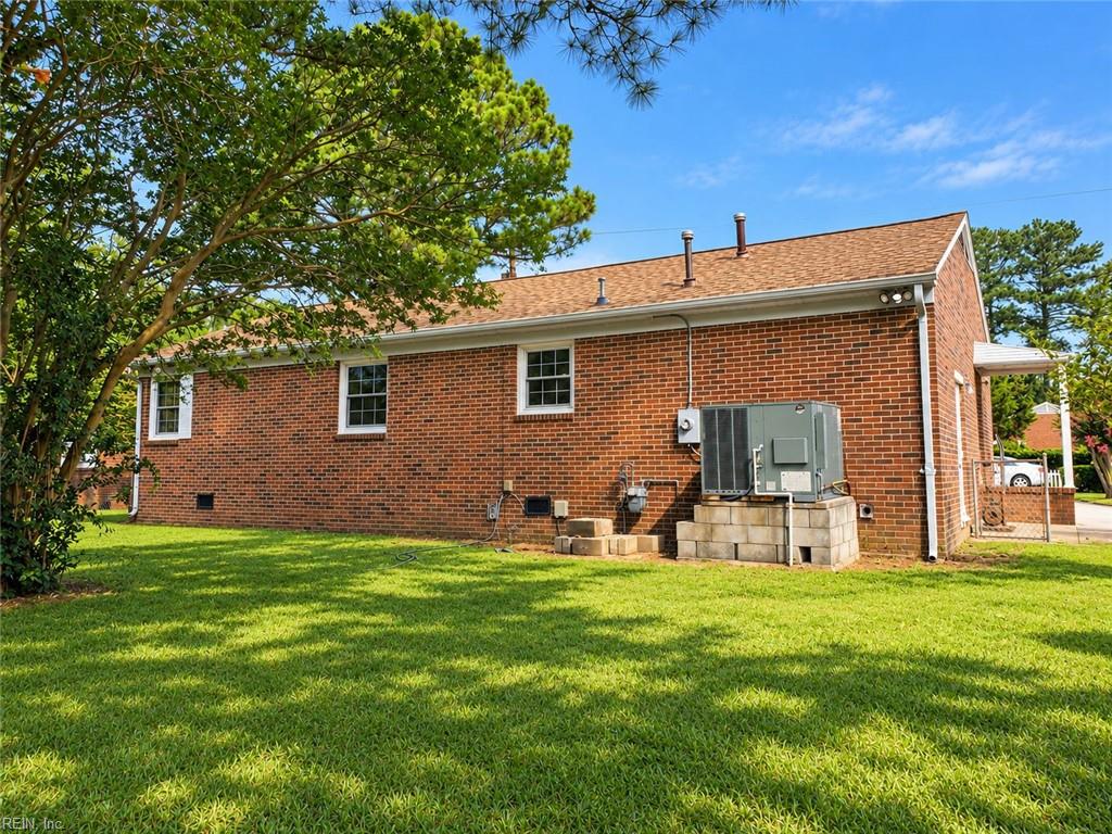 8 Sheralyn Plz Property Photo 12