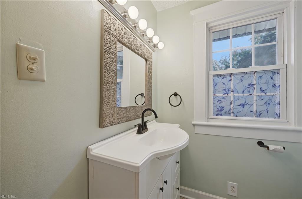 102 Pear Ave Property Photo 28