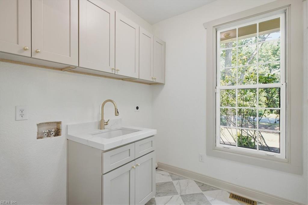2628 Shorehaven Dr Property Photo 14