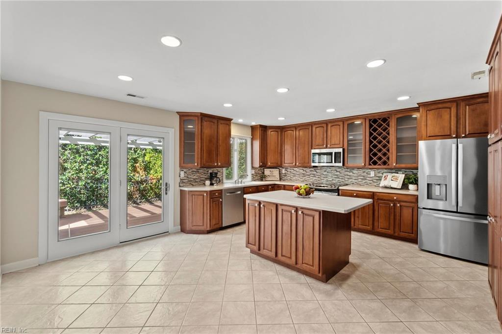 1852 Timberwood Ln Property Photo 8