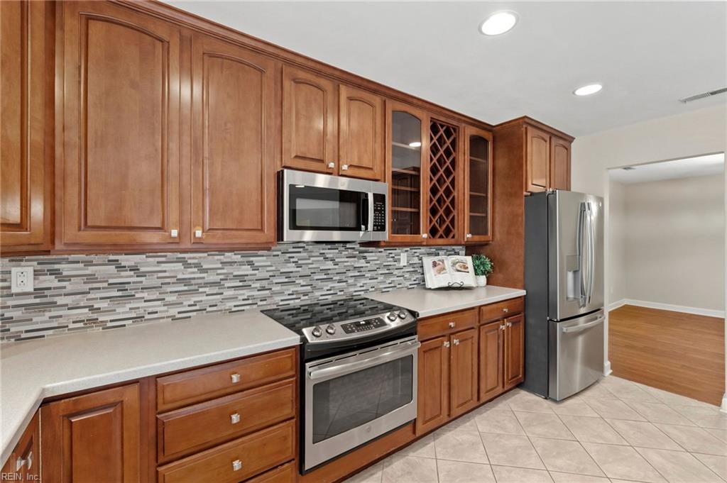 1852 Timberwood Ln Property Photo 10