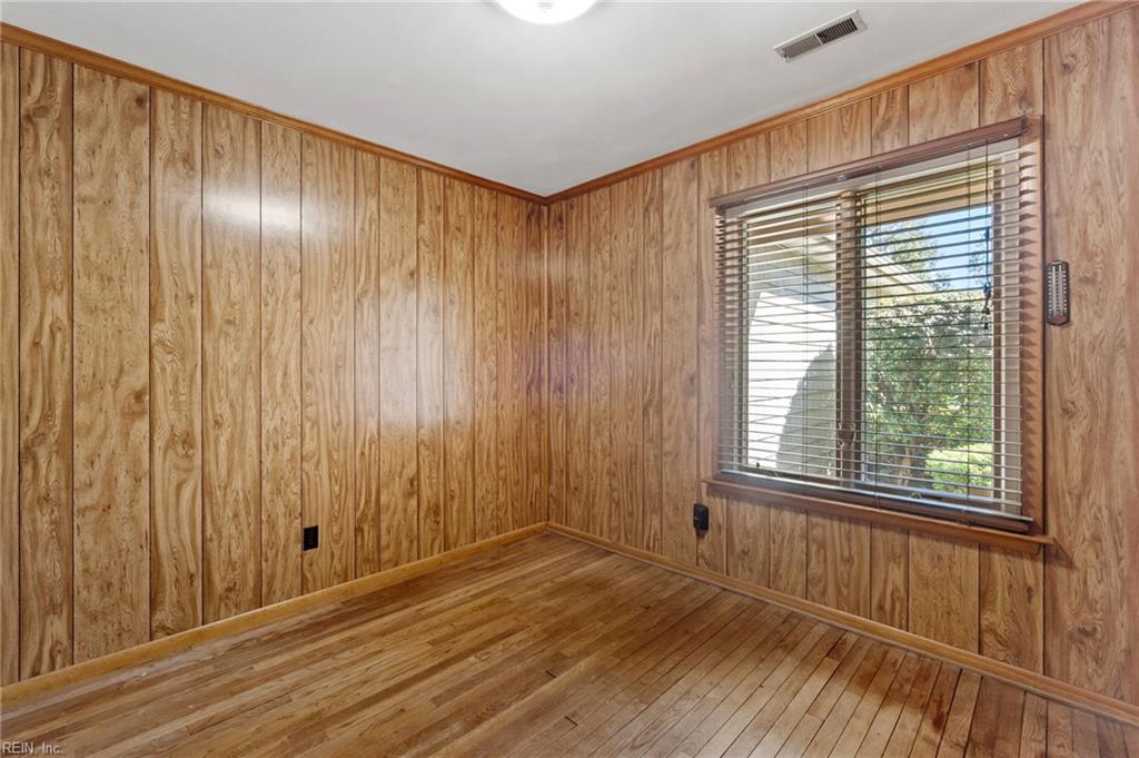1852 Timberwood Ln Property Photo 16