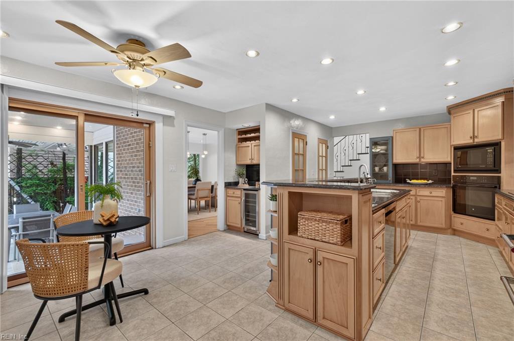 1320 Botetourt Gdns Property Photo 16