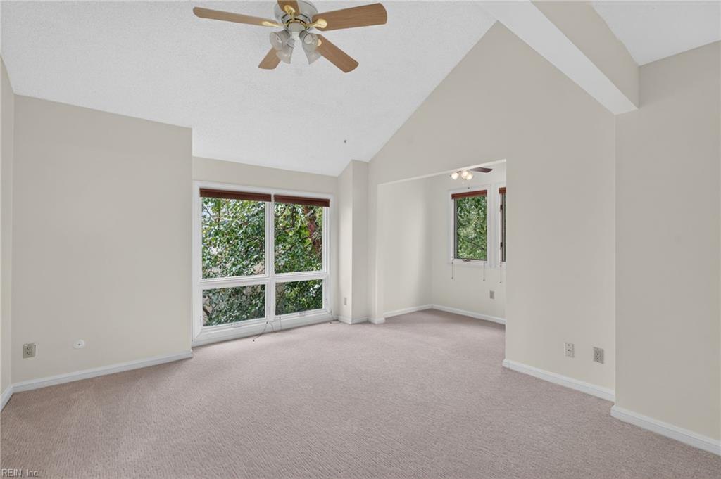1320 Botetourt Gdns Property Photo 33