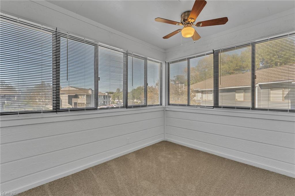 550 Pheasant Rn Property Photo 5