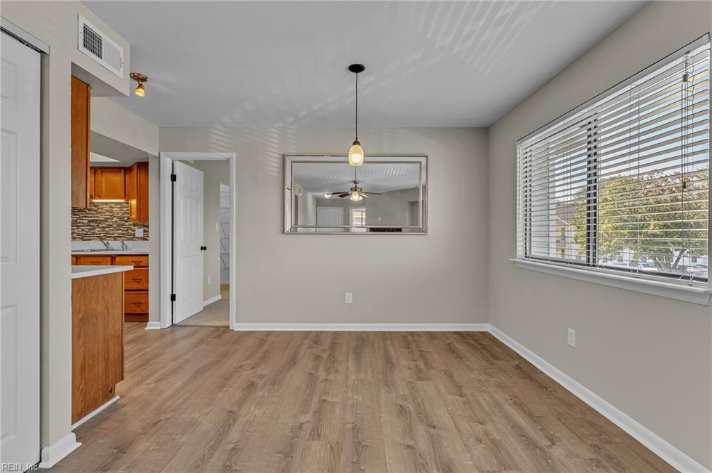 550 Pheasant Rn Property Photo 8