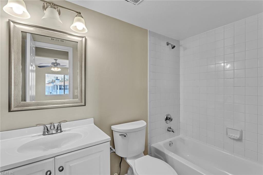 550 Pheasant Rn Property Photo 22
