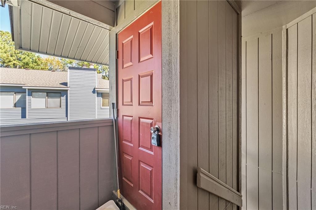 550 Pheasant Rn Property Photo 24